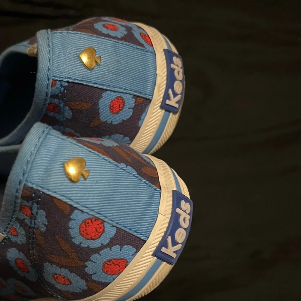 kate spade blue floral sneakers with red and brown accents size 8 - Picture 3 of 7